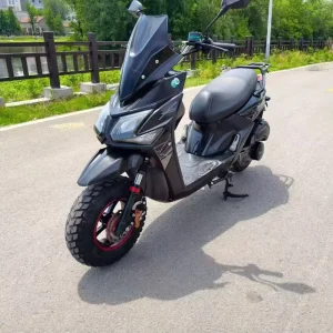 150CC Gasoline-Powered Motorcycle Scooter with 40-60km/h Engine Kickstart Key Features for Gas Scooters