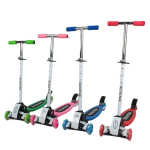 Adjustable and Foldable Children’s Kick Scooter with Flashing Wheels