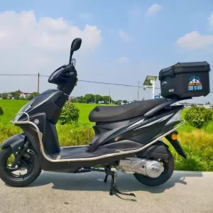 China Made 125cc Fuel Scooter EFI Air Cooled Strong Power