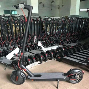 Electric Scooter Factory Direct 36V Lithium Battery Adult Commuter Model Foldable Waterproof 350W Motor 25-30km Range