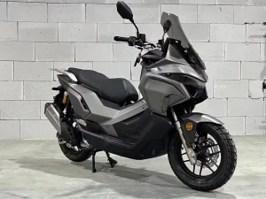 Factory New Design Motos a Gasolina Nuevas 150CC Gasoline Brushless Motor Scooter >80km/h