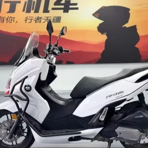 QJMOTOR Hong 150 150cc 4 Stroke Street Motorcycle Electric Kick Start Durable for Urban & Short Trips