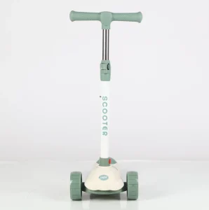Three Flash Wheels Electric Folding Scooter Kids Kick Toddler Foot Scooters for Babykid Gift