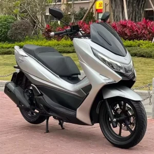 Used National IV Haojue UHR150 Scooter PCX160 Fuel Injected Water Cooled Motorcycle for Delivery and Long Distance Travel