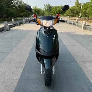 Used Yamaha JOG 100cc Second Hand Gasoline Scooter Classic 2 Stroke Commuter Moped Motorcycle for Sale