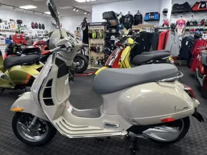 Vespas GTS 310 Scooter Moped Motorcycle