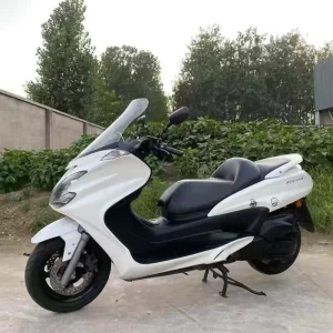 Yamaha Majesty S 400cc Gas Scooter IT Made High-Speed Touring and Off-Road Capabilities Maximum Speed Over 80km/h